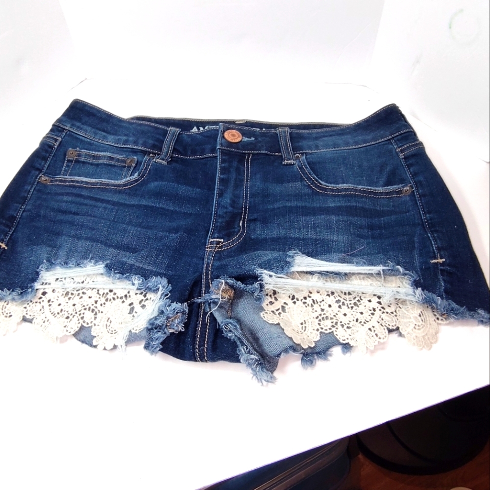 AMERICAN EAGLE Super Stretch Crochet LACE Denim Cut off Shortie Shorts Woman’s 8